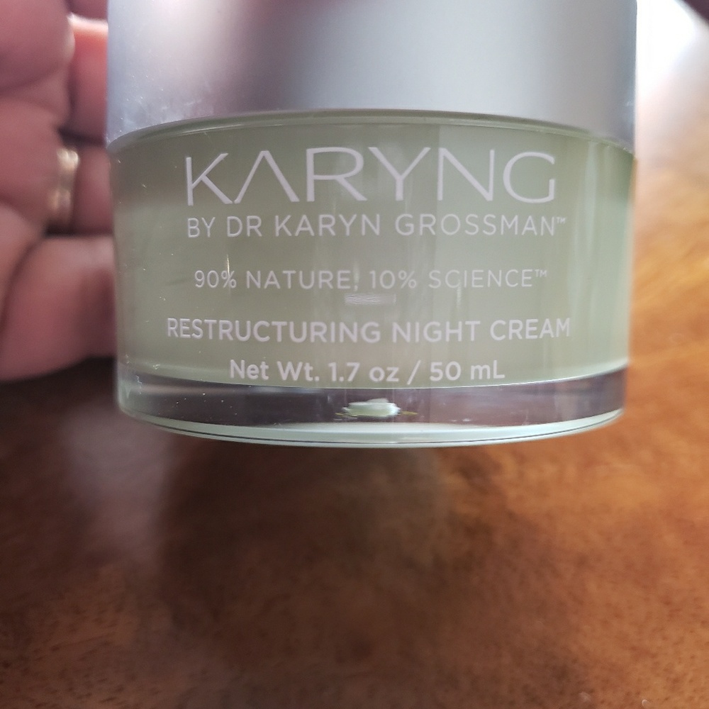 Restructuring night Cream!